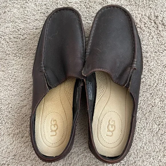 Ugg Brown Men\'s leather slip-on loafer Size 9 UGG Mens Slip On Casual Comfort Brown Leather Loafers Sz. 10  main image 4